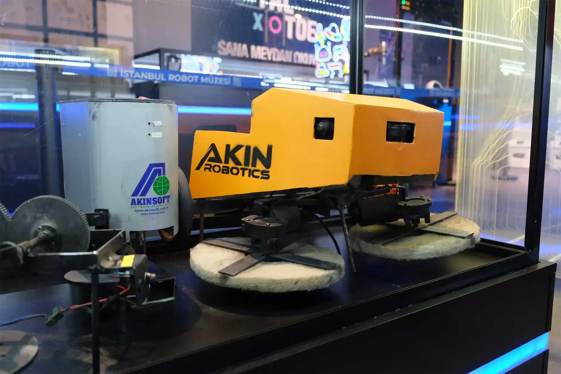 Evde Yardımcı Robotlar: Hayatımızı Nasıl Kolaylaştırıyor?